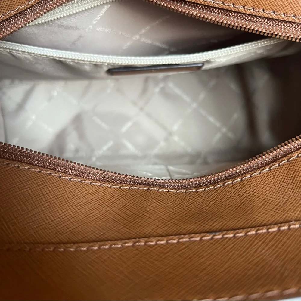 Michael Kors 12 saffiano