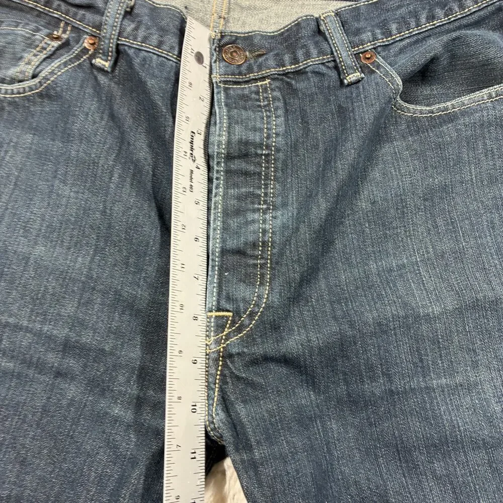 Levis features brand