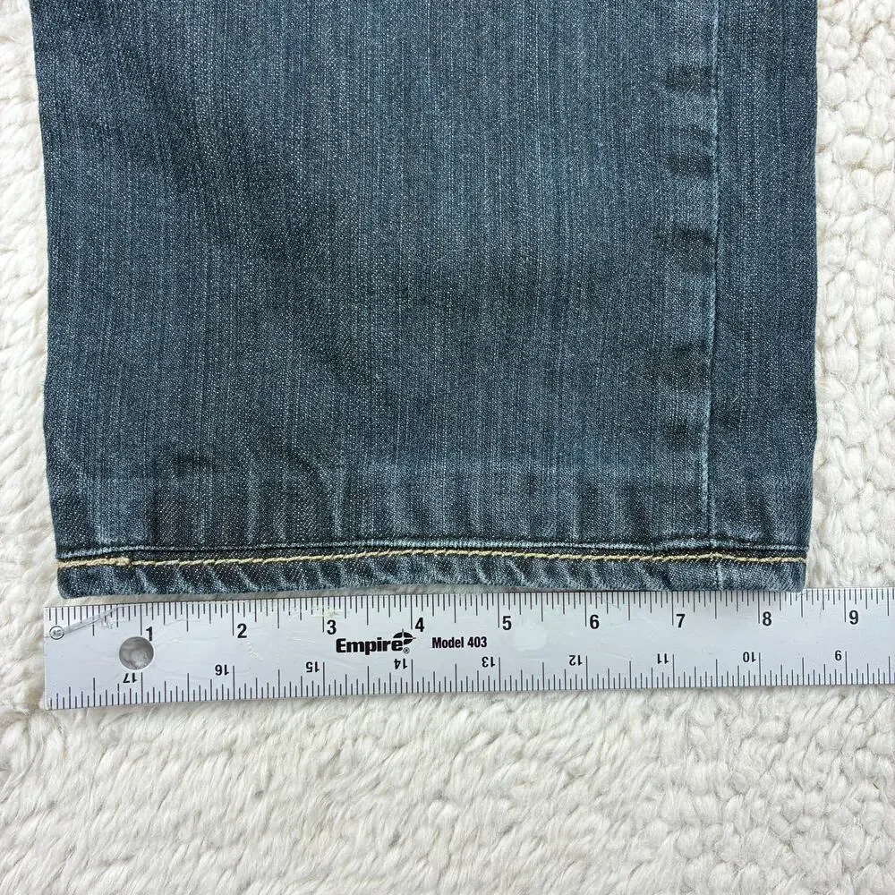 Levis features brand