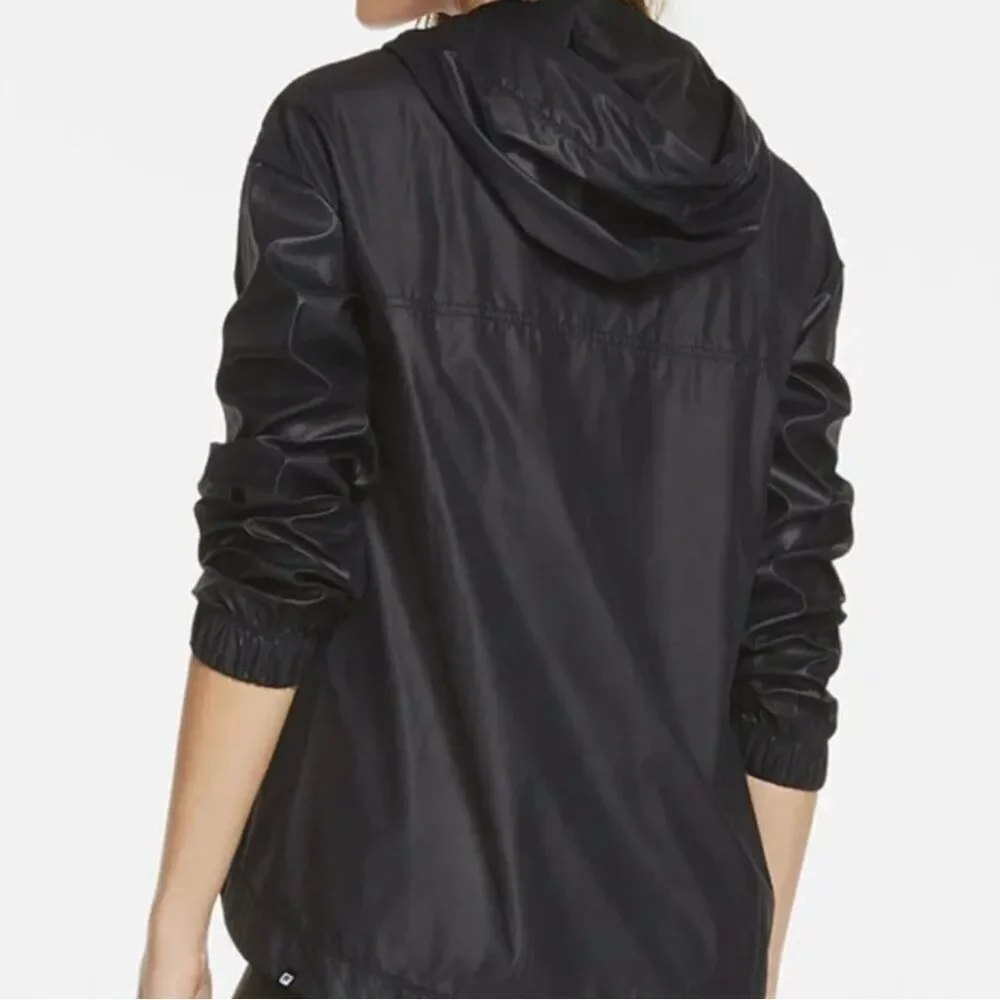 FABLETICS Europa Pullover II Hooded Jacket Black Medium