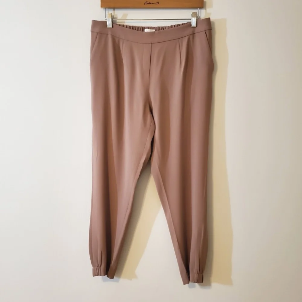 R Label The Reset Modern Crepe Jogger Pants - Soft Clay Mauve - Large