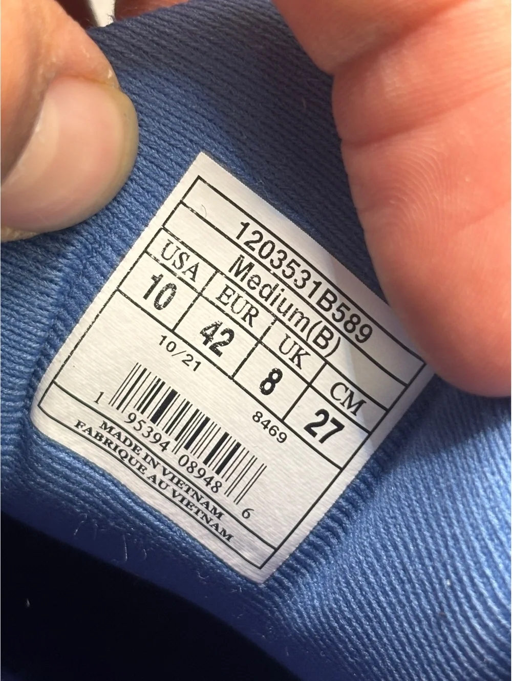 Brooks size 10