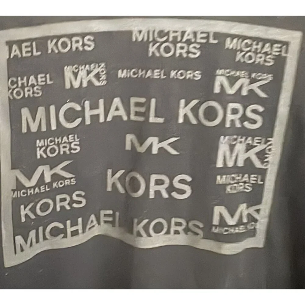Michael Kors Unisex Small Black Short Sleeve T-Shirt.
