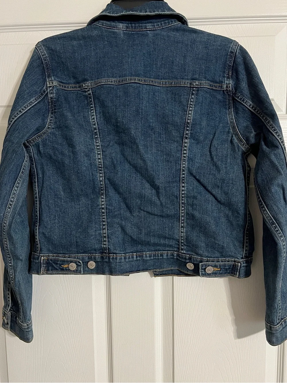 Women’s Levi's Original Trucker Jean Jacket — Blue Dark Wash Denim Shorts Size M