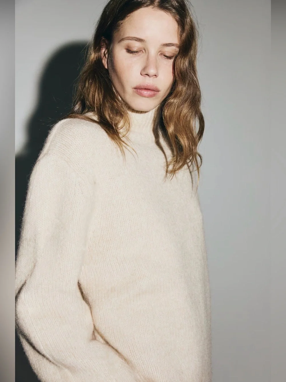 H&M cream knit