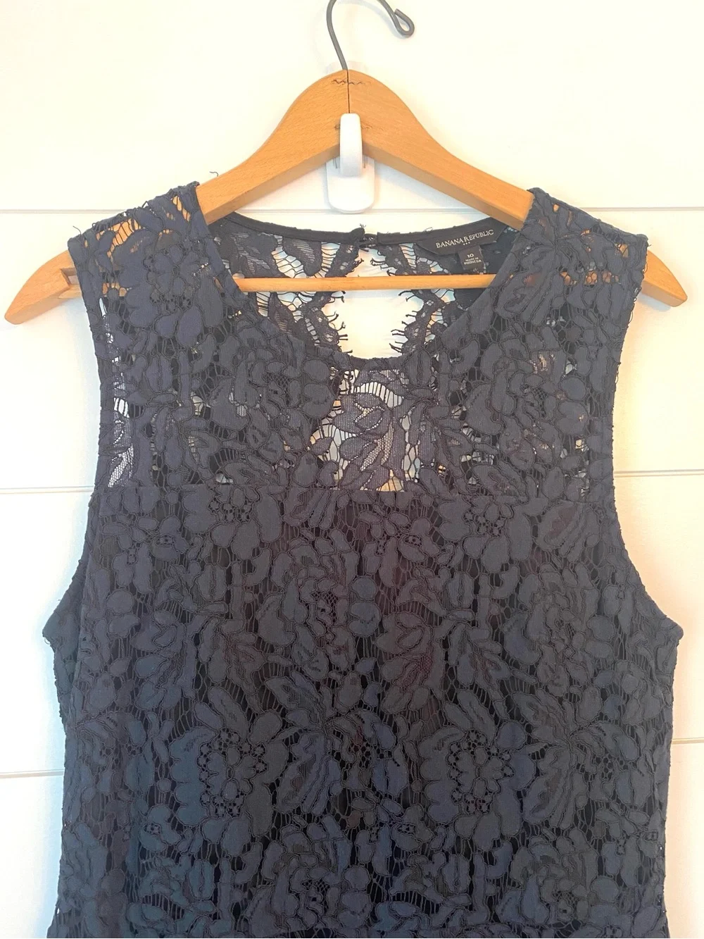 Banana Republic sleeveless navy