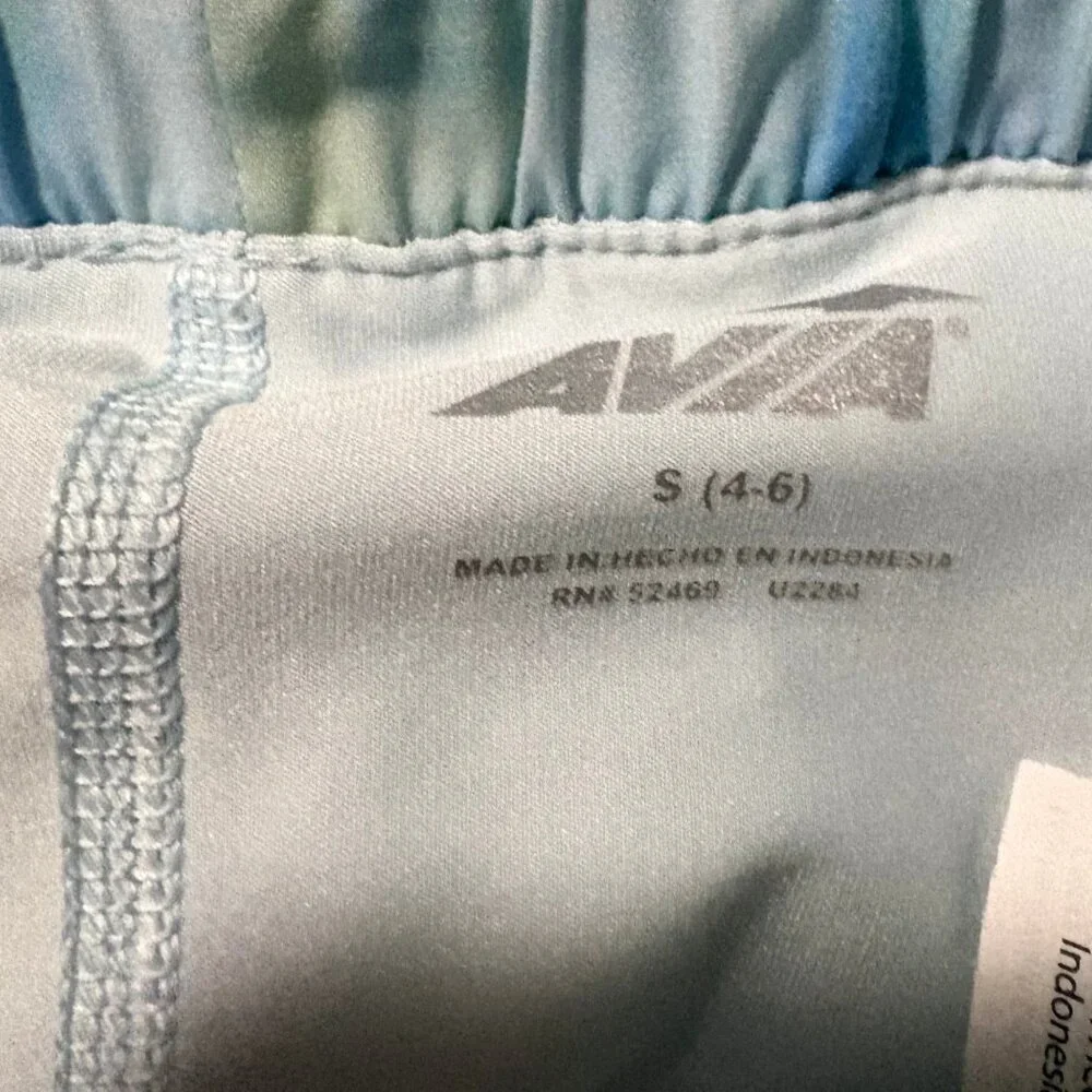 Avia athletic running