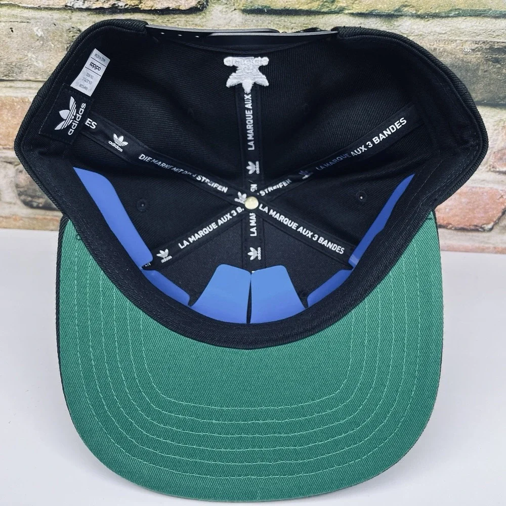 adidas originals trefoil