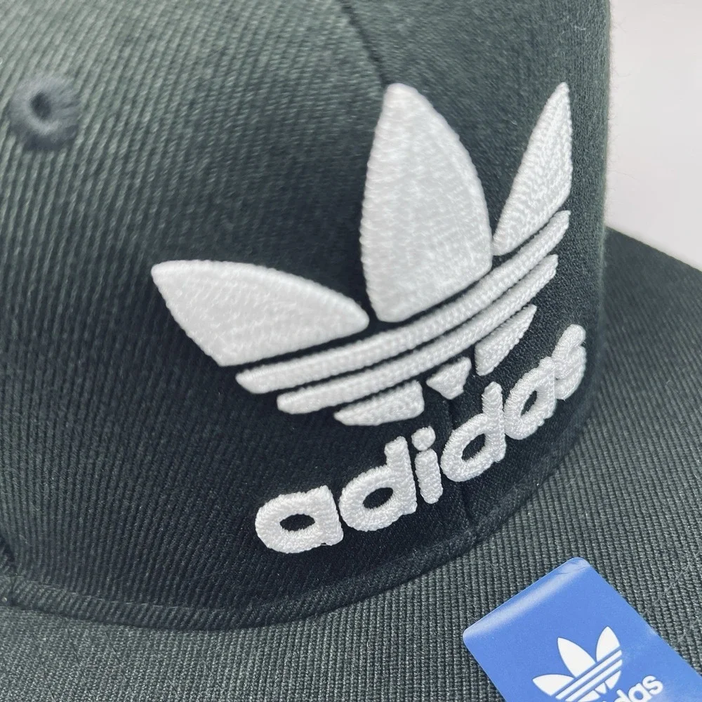 adidas originals trefoil