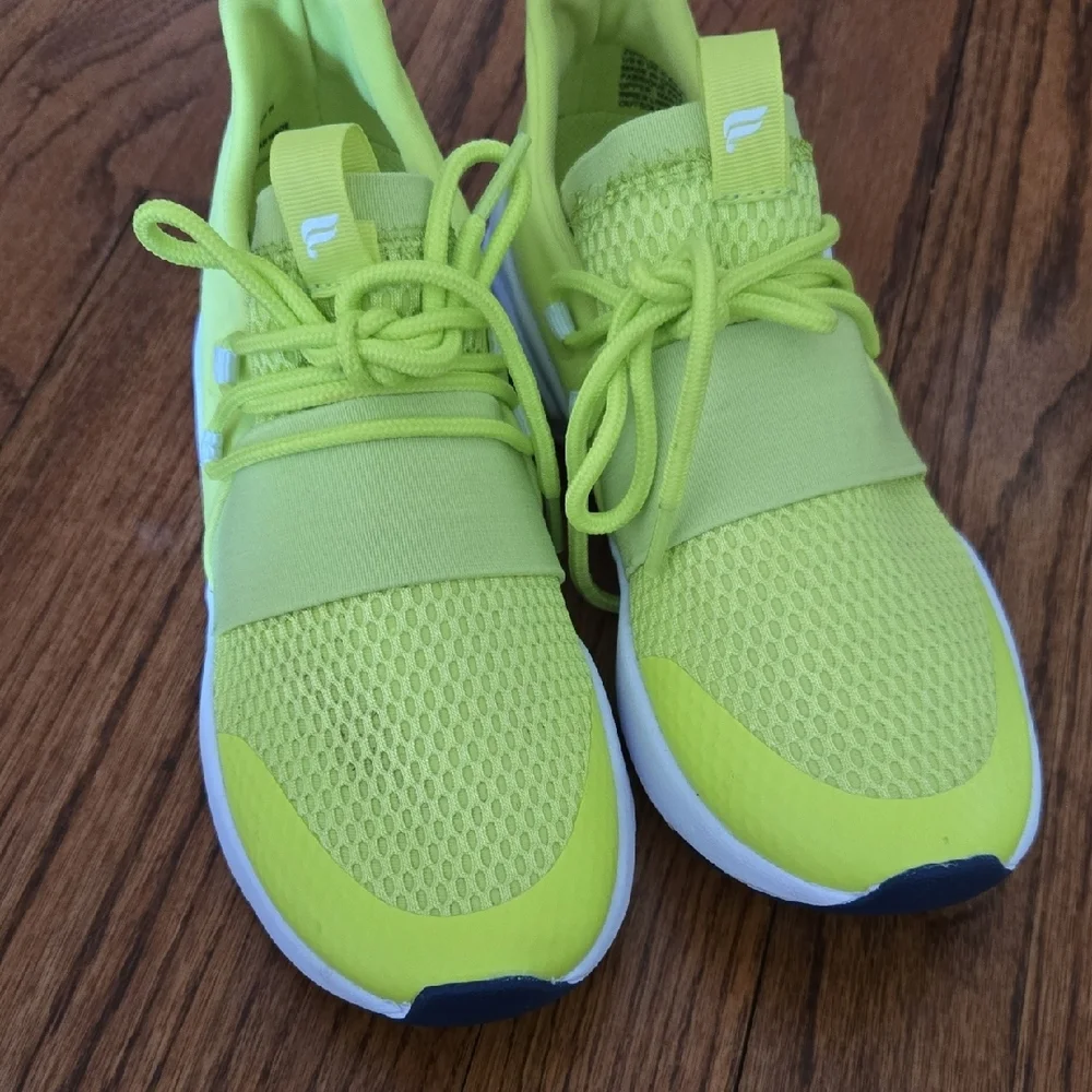 Fabletics Size 6 Bright Lime Green Athletic Outdoor Gym Sneakers