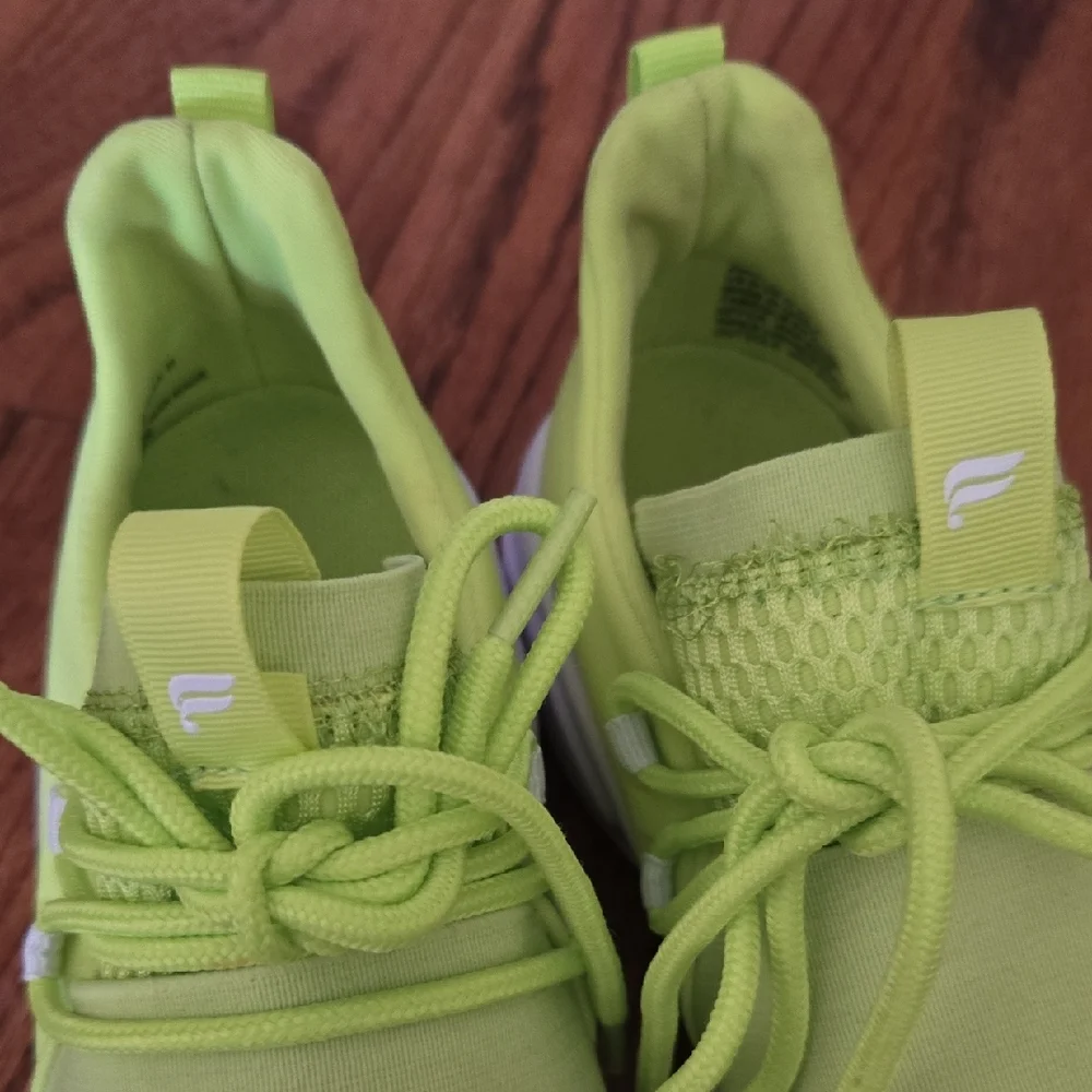 Fabletics Size 6 Bright Lime Green Athletic Outdoor Gym Sneakers