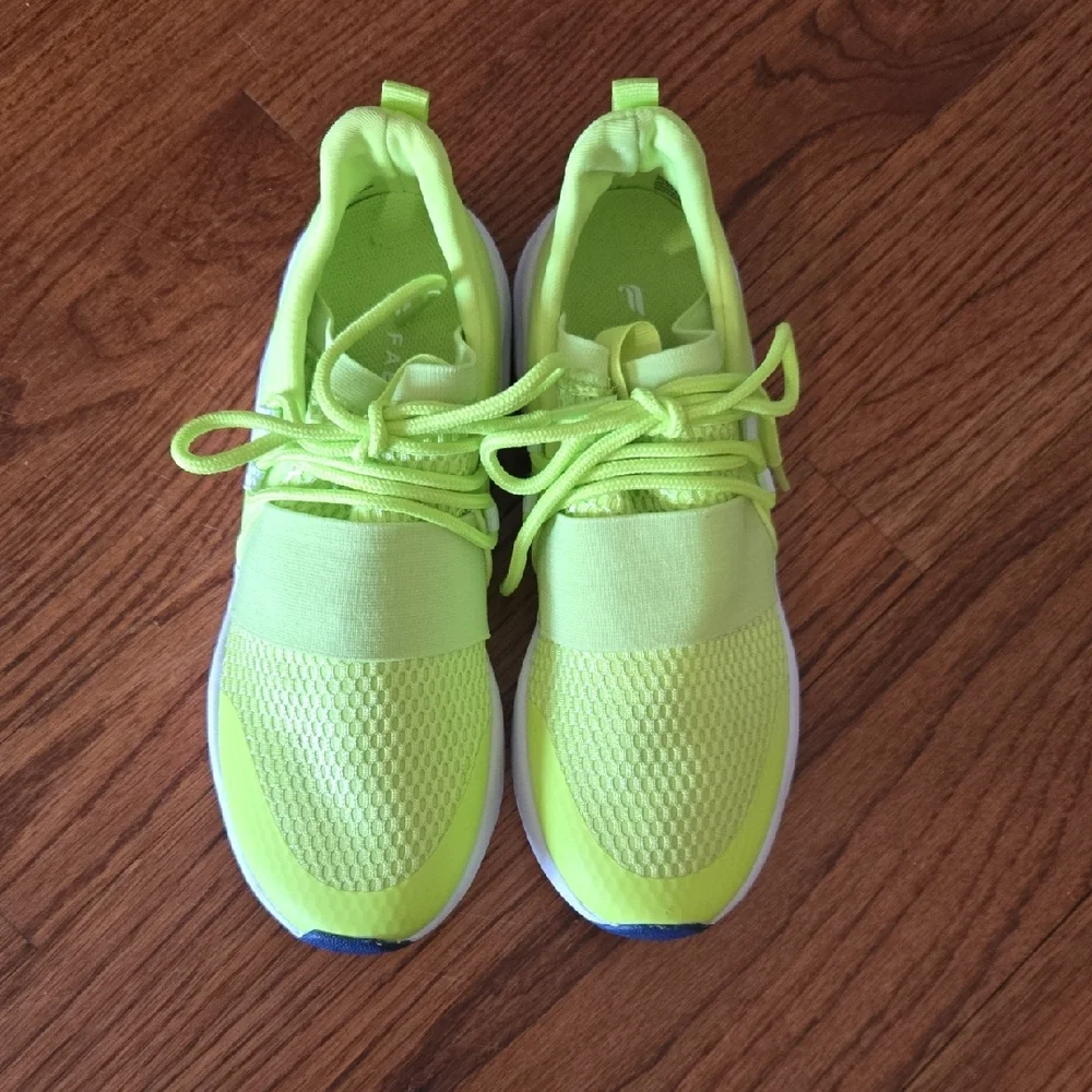 Fabletics Size 6 Bright Lime Green Athletic Outdoor Gym Sneakers