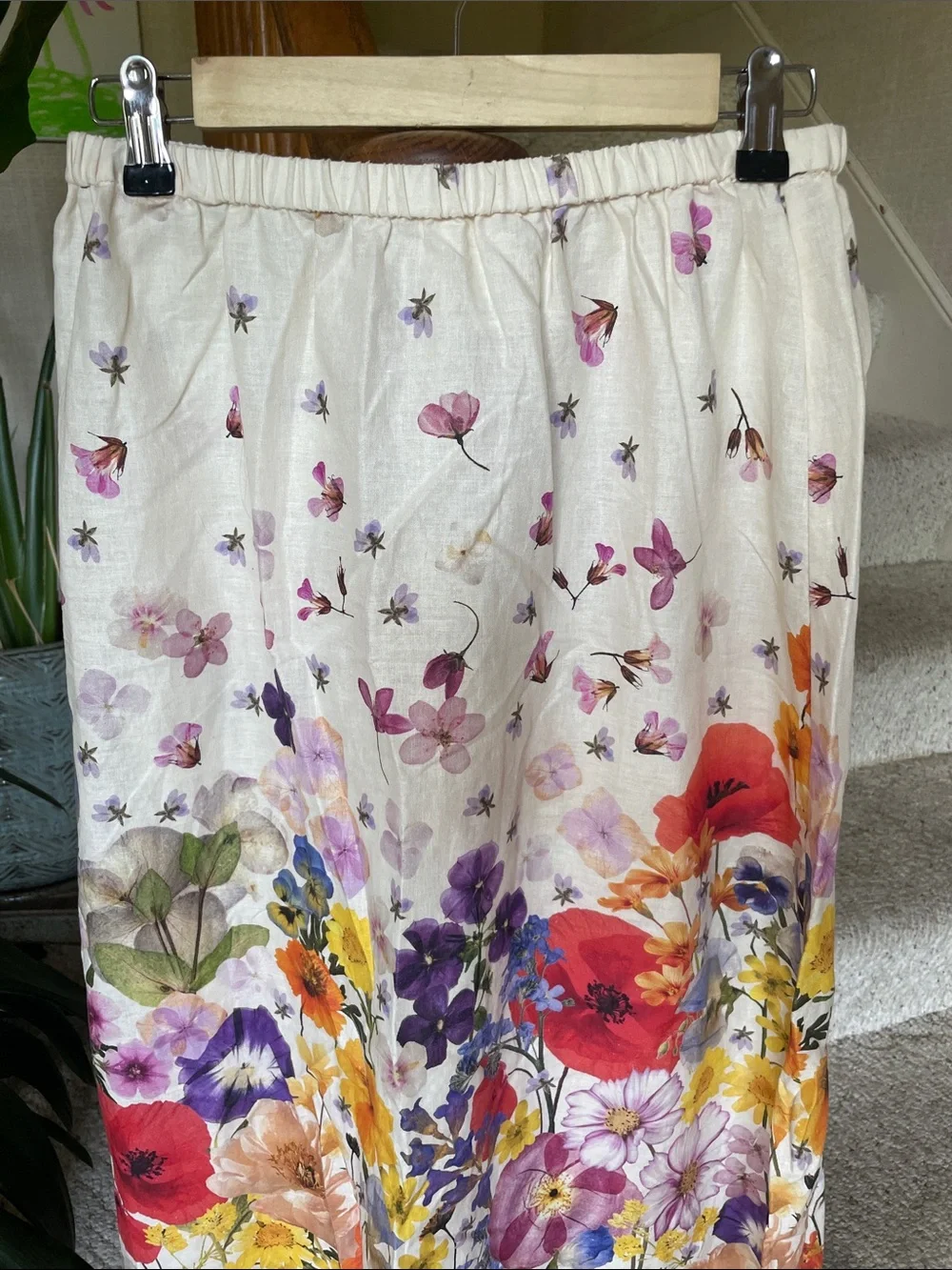 H&M lightweight cream
