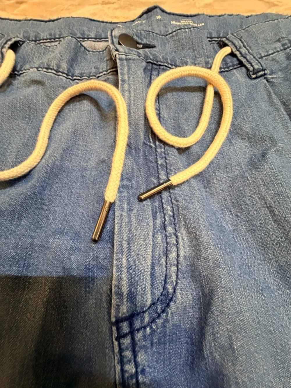 Old Navy m032426 stylish