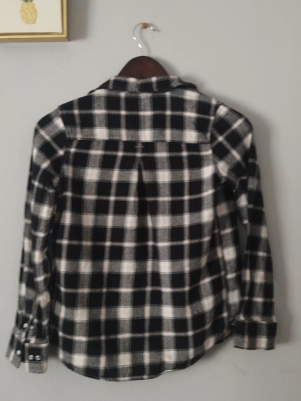 Tractr Black and White Plaid Button-Down Shirt