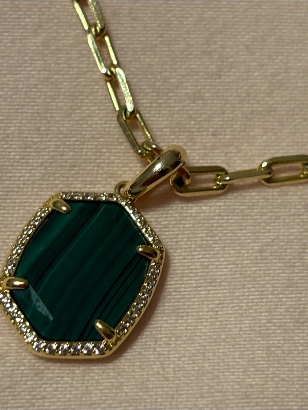 Kendra Scott elegant gold