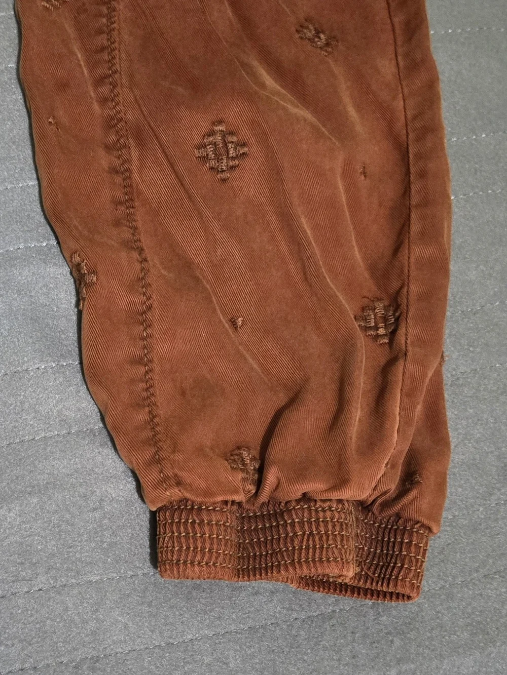 Anthropologie Rust Brown Embroidered Jogger Pants XS Boho Tapered Ankle Pull-On