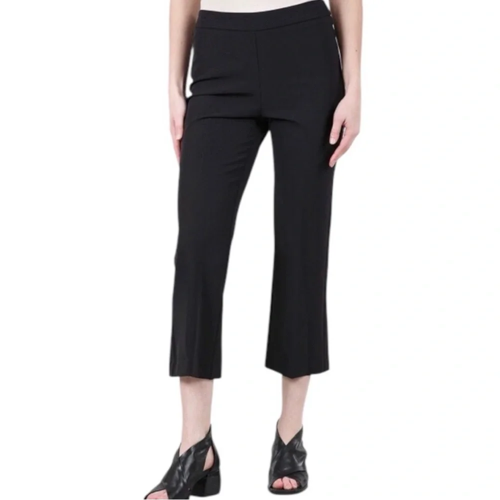 ESTELLE & FINN black pull on cropped pants