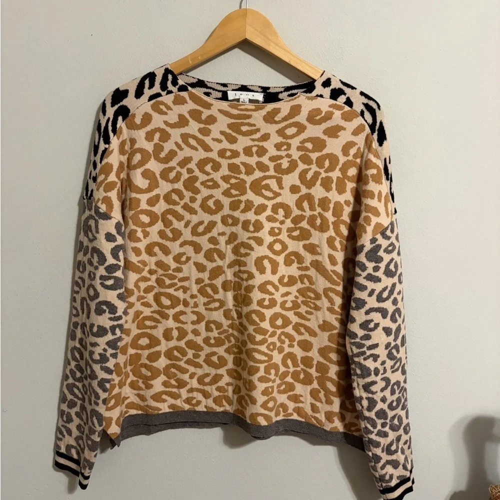 Anthroplogie THML Leopard Print Sweater with Gray Sleeves Artsy Drop Shoulders L