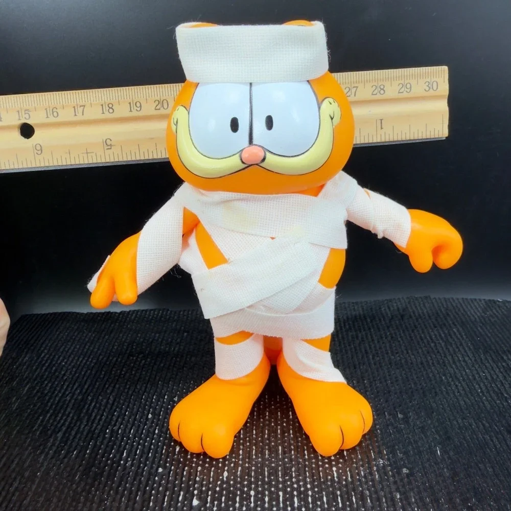 Enesco vintage garfield