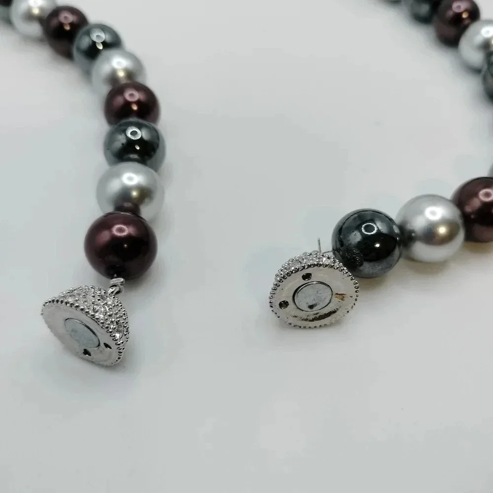Black & Silver Faux Pearl Magnetic Rhinestone Clasp Choker Style Necklace 16