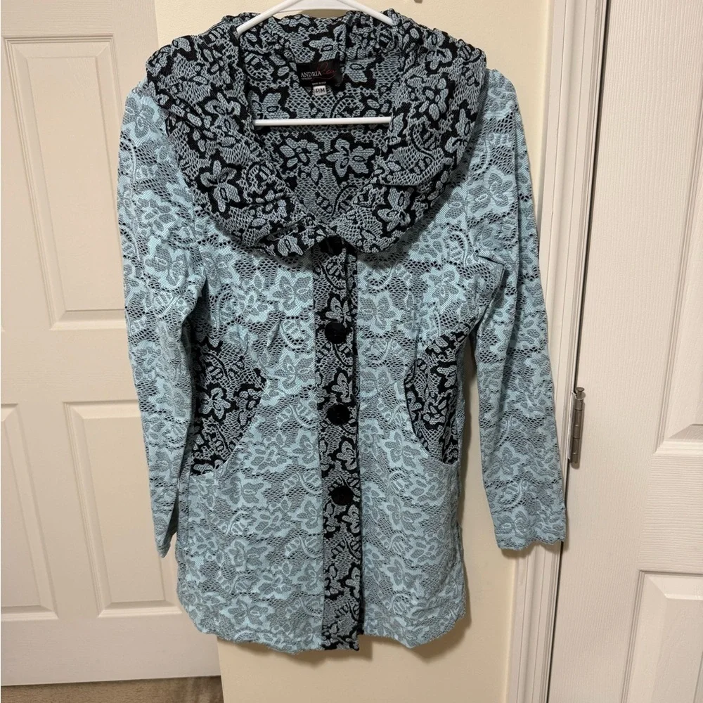 Elegant Floral Lace Blazer in Black and Blue