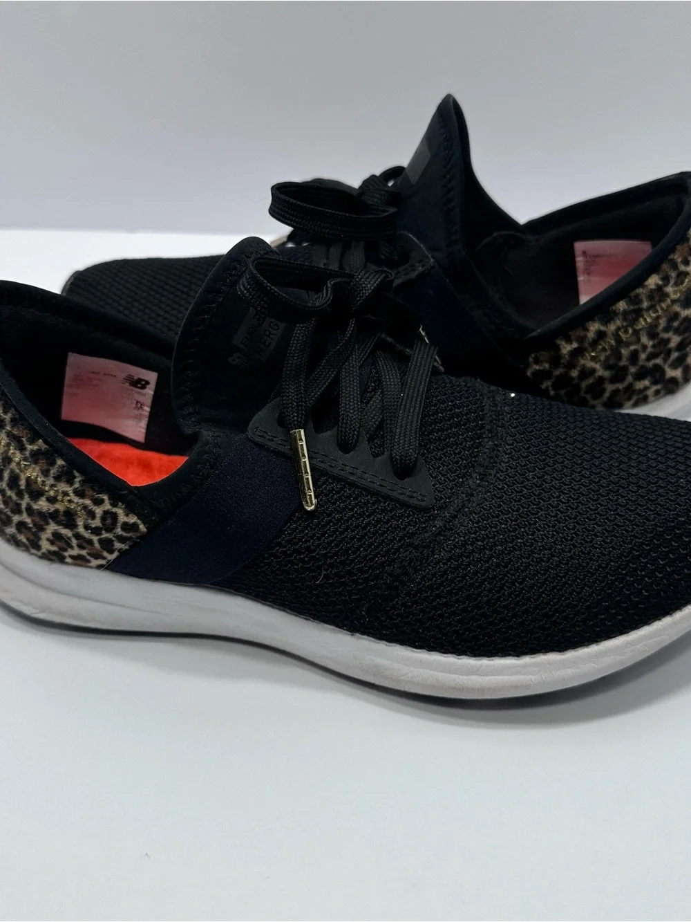 N/A comfortable black