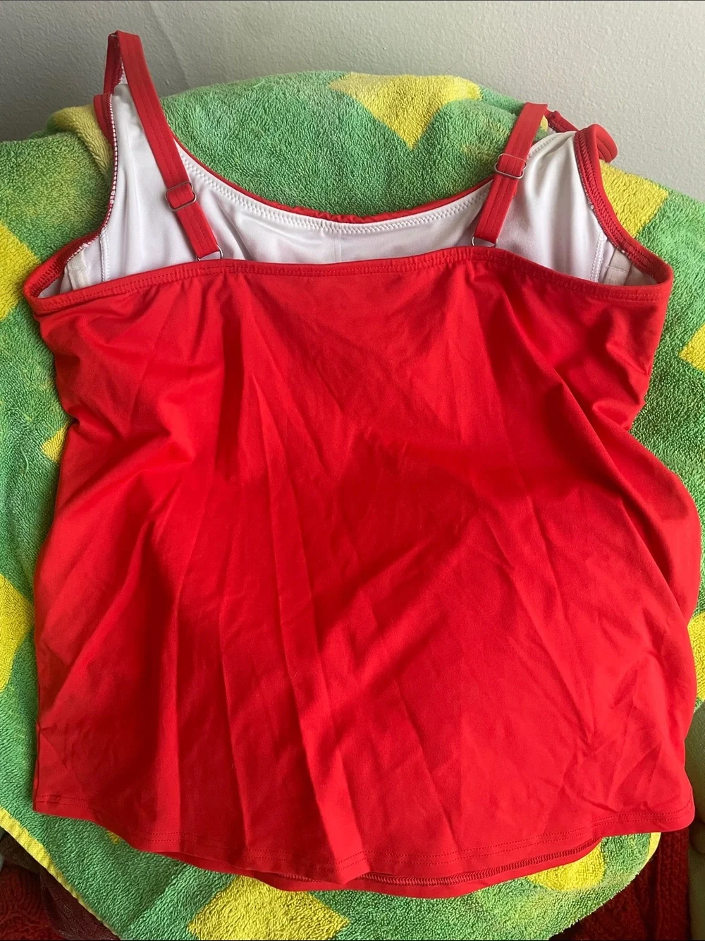 Lands End bright red
