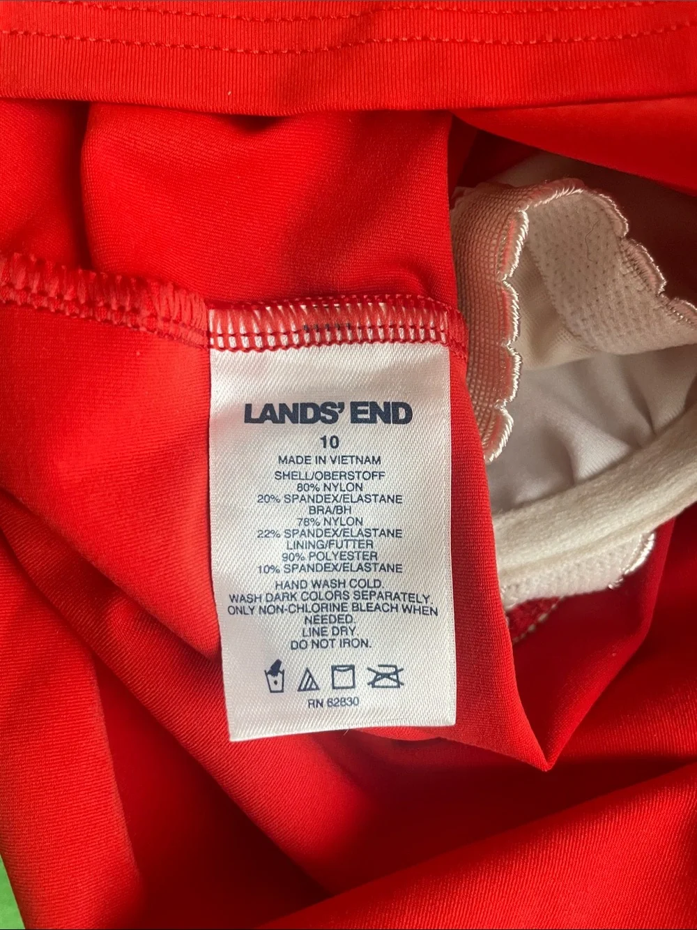 Lands End bright red