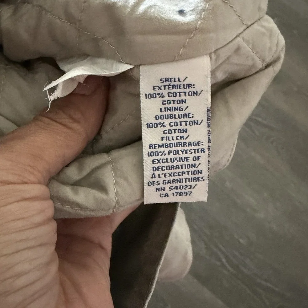 Old Navy this preowned