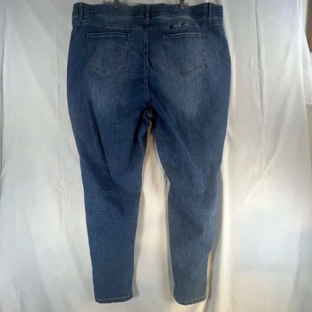 Fashion to Figure feature measurements
