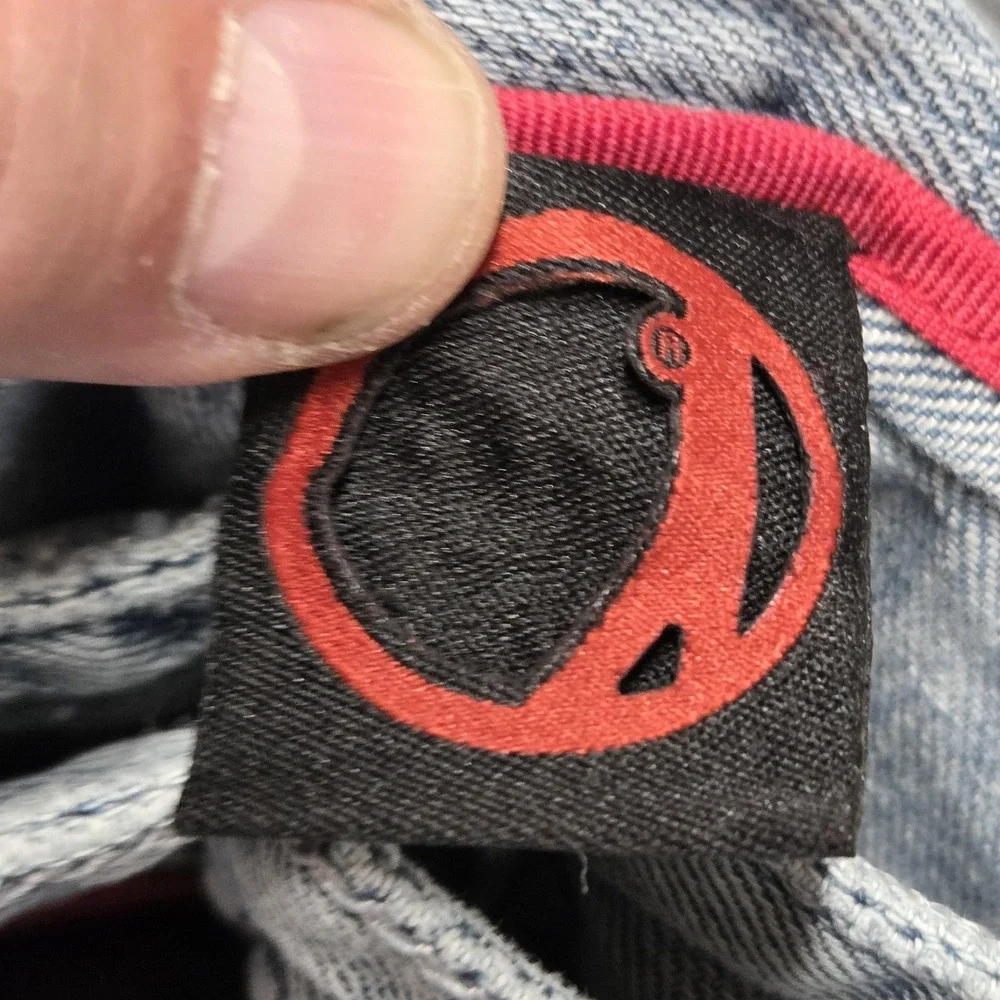 Levis 11778 important