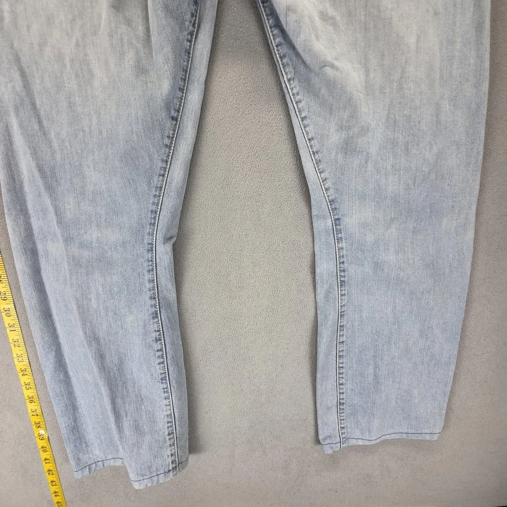 Levis 11795 important