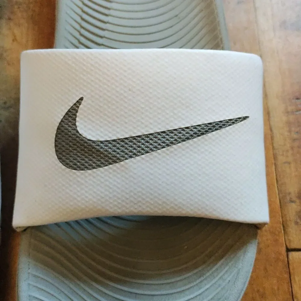 Nike unisex slide