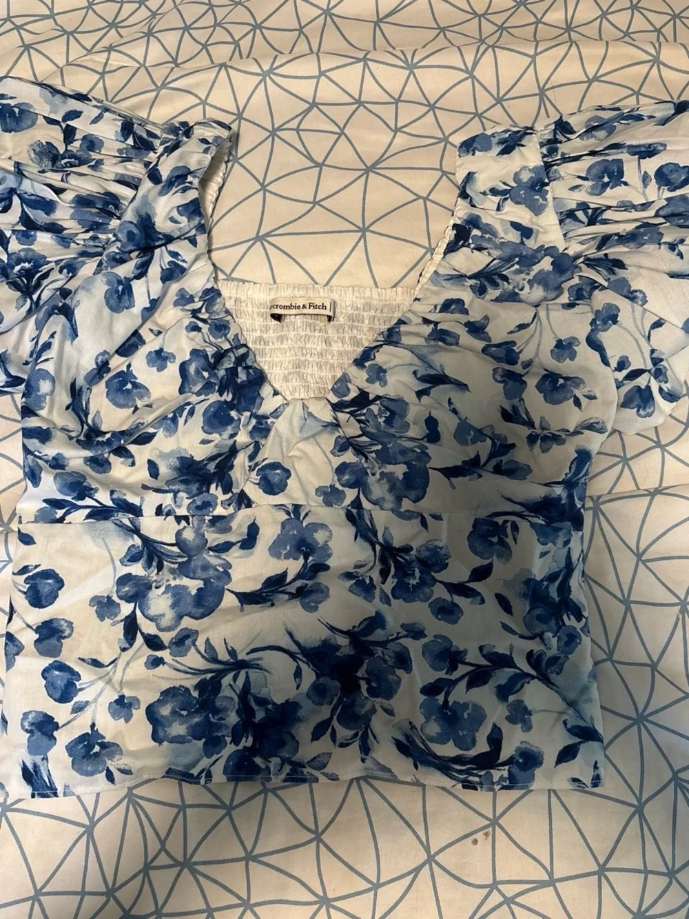Abercrombie & Fitch lightweight floral