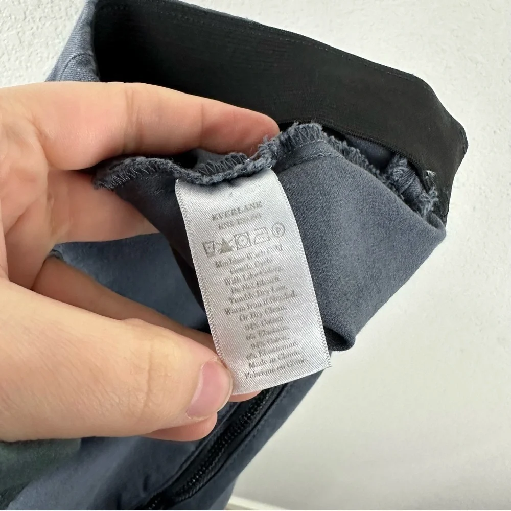 Everlane gray side