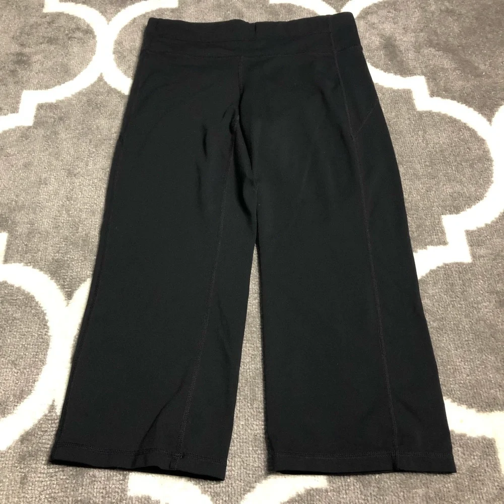 Athleta Pants Greenwich Gaucho Womens Medium Athletic Leggings
