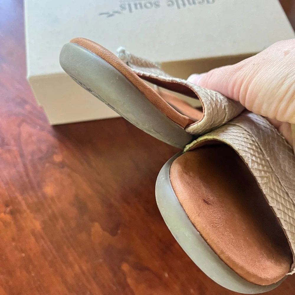 Gentle Souls Golum SN Bone Snakeskin Leather Comfort Slide Sandals 9