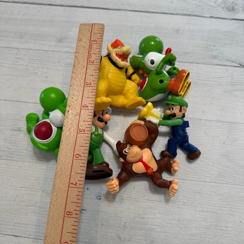 Super Mario brothers misc‎ McDonald's happy meal toys
