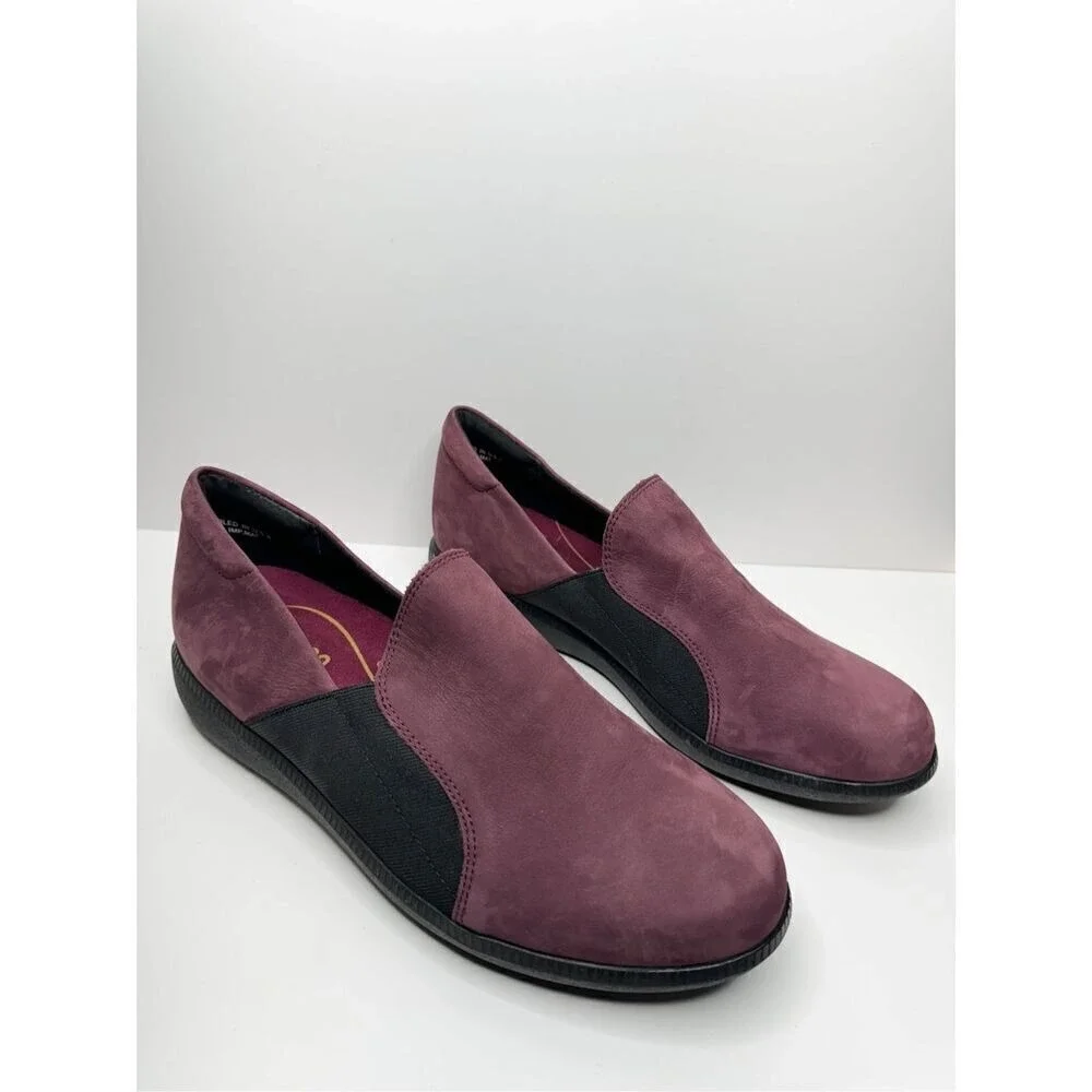 Munro American Gabbie Plum Purple Leather Suede Slip On Loafers Size 10.5 Wide