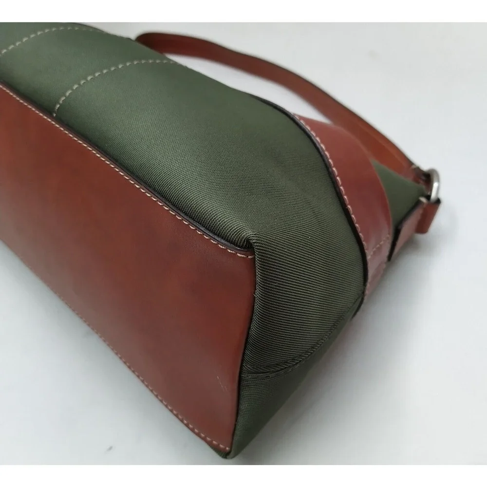 Fossil oliver green