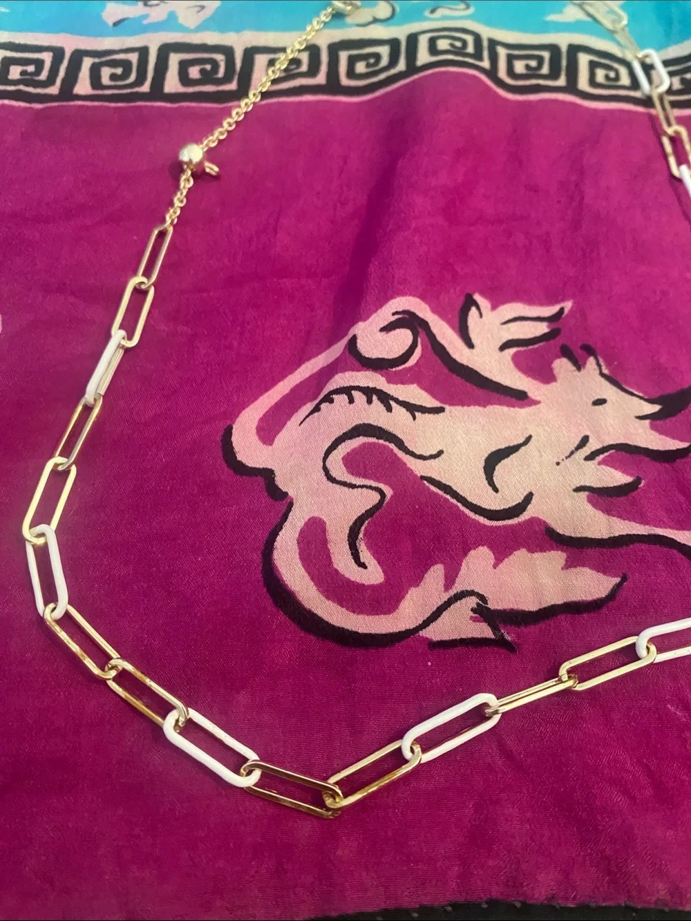 Kendra Scott Gold and White Link Necklace