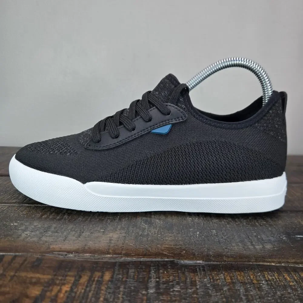Vessi weekend sneaker