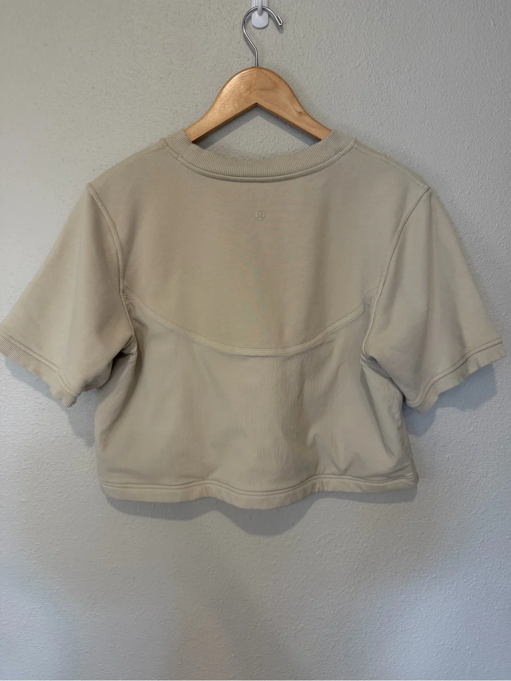 lululemon athletica sz tag