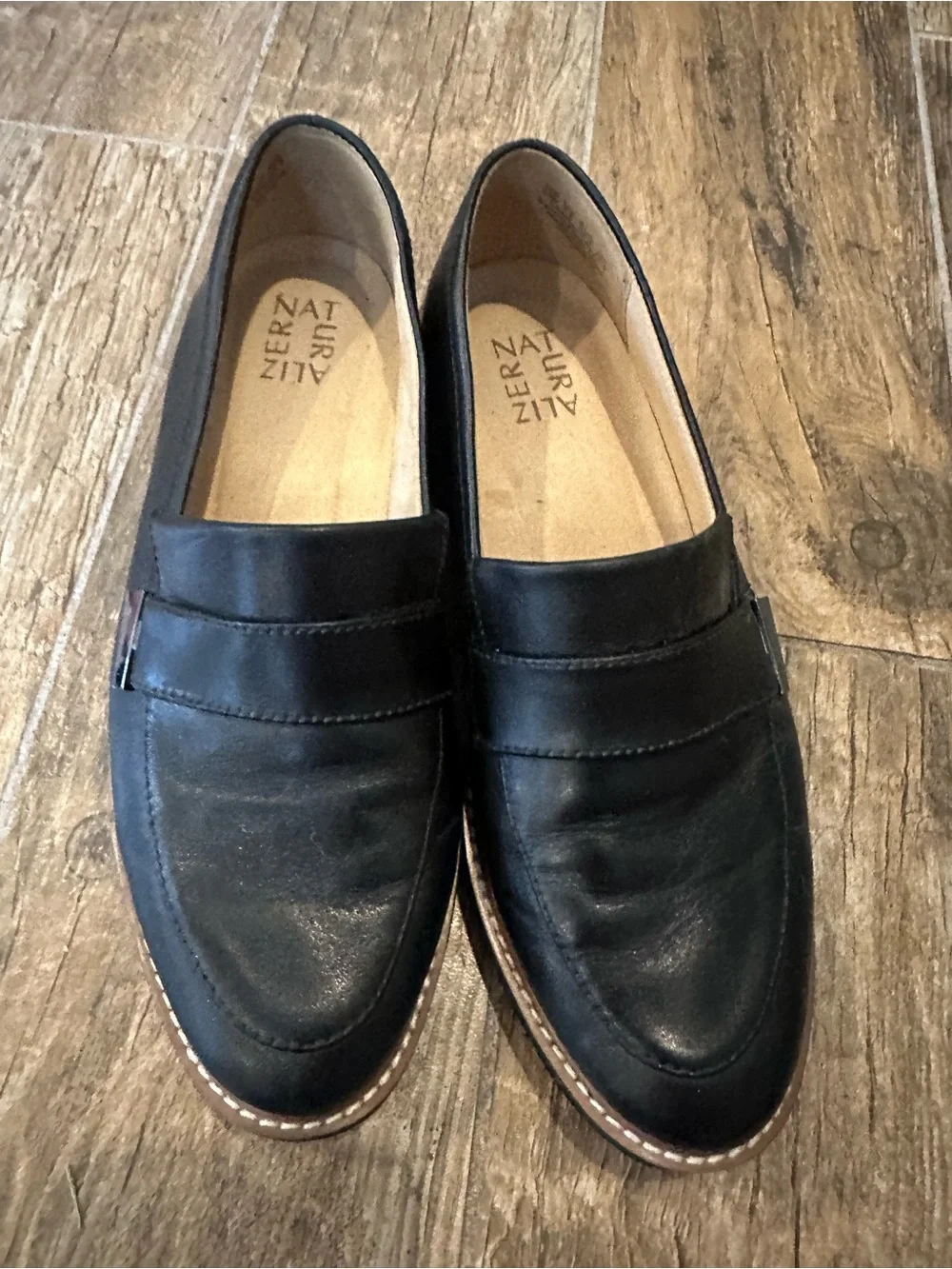 Naturalizer sleek black