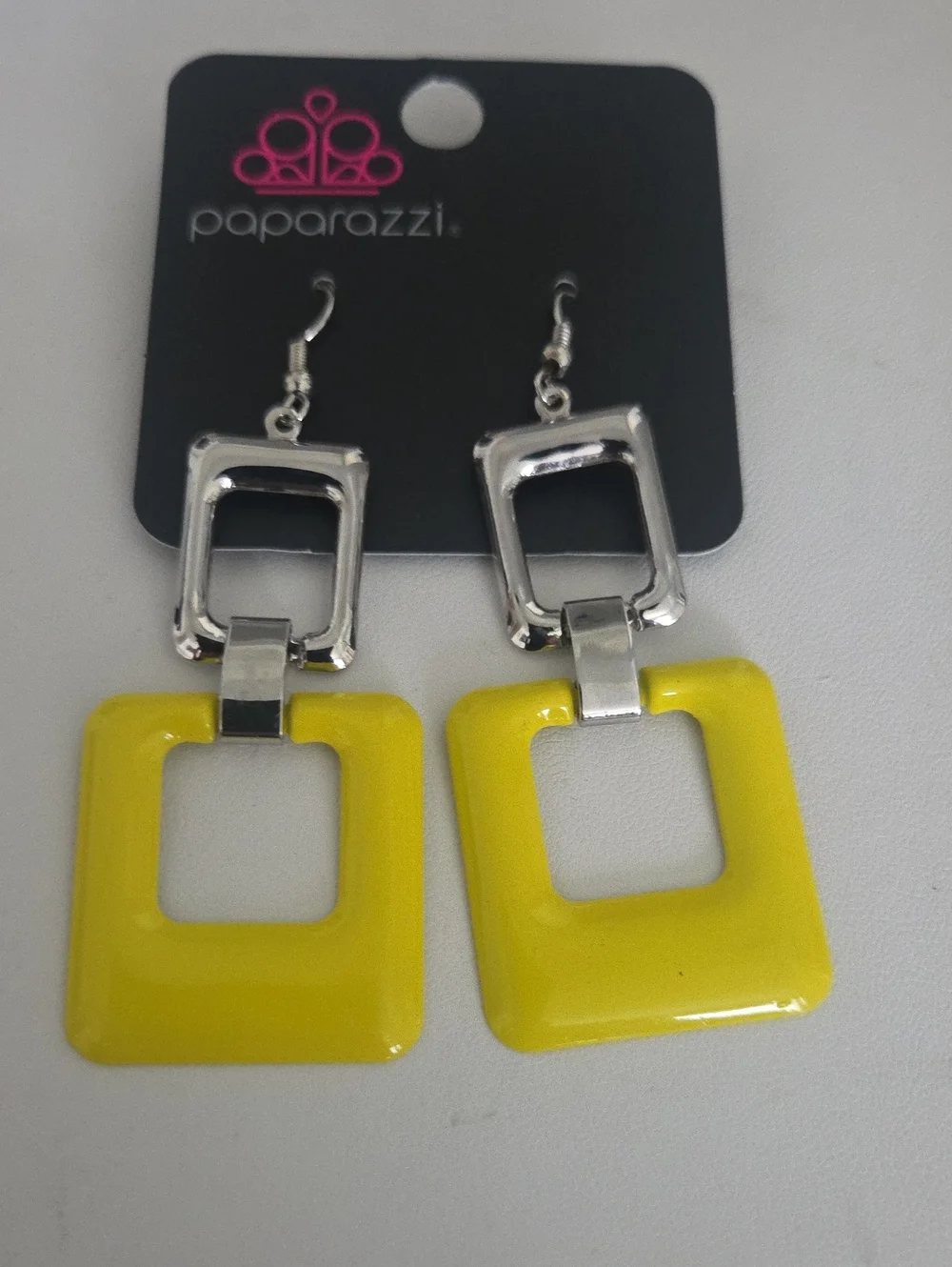 paparazzi pretty earrings yellow
