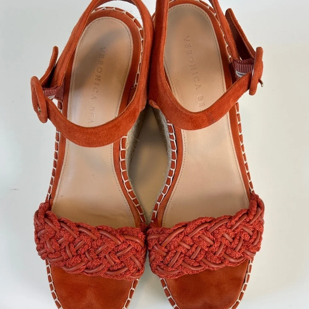 Veronica Beard round wedge