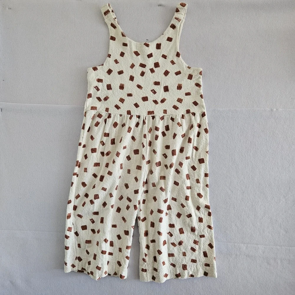 Play Up sleeveless measurements piece