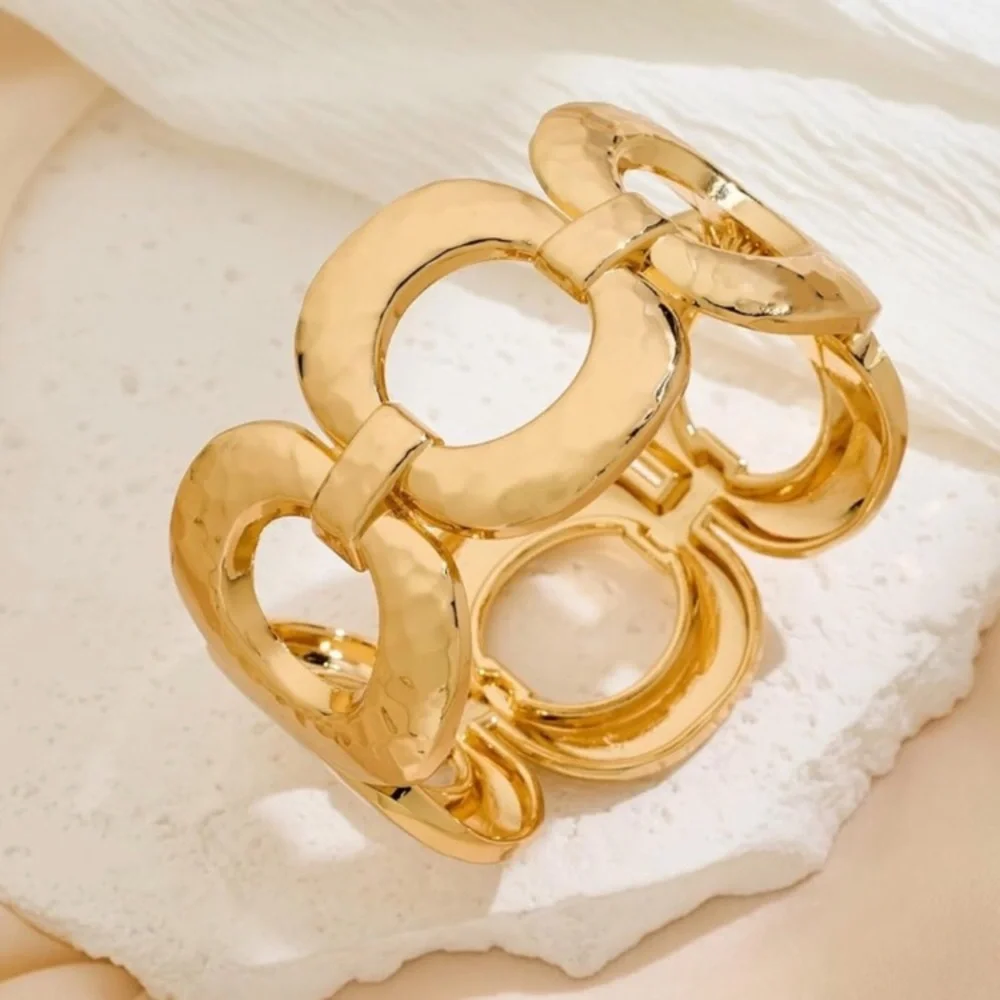 Fine Jewelers questions leave