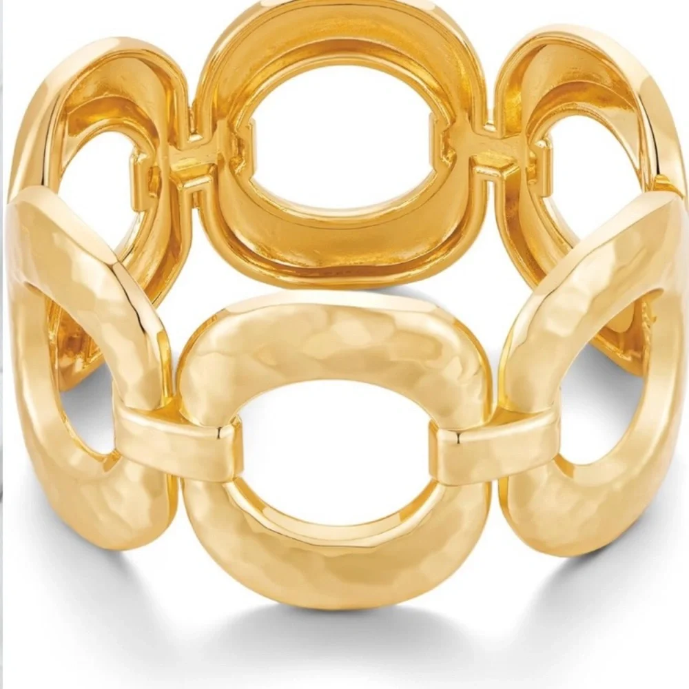 Fine Jewelers questions leave